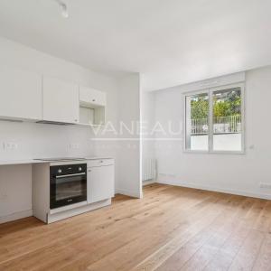 Issy-les-Moulineaux - Deux pièces rénové calme sans vis-à-vis