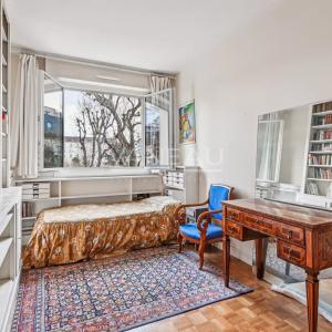 Paris VIIème - VUES JARDINS - 3/4 chambres