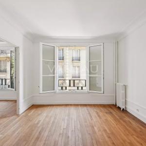 Paris XVIe - Rue Fantin Latour - Lumineux quatre pièces.