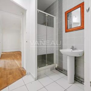 Paris XVIe - Rue Fantin Latour - Lumineux quatre pièces.