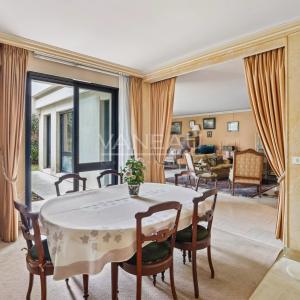 Appartement 6 pièces - 3 chambres  - Jardin 180 m²