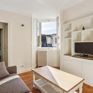 PARIS VIIe - LA TOUR MAUBOURG - PROCHE RUE CLER