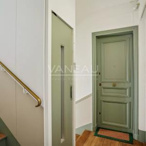 Exclusivité - Paris VIIe - Invalides Tour Maubourg