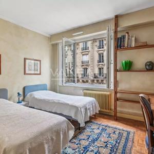 Paris VIIème - VUES JARDINS - 3/4 chambres