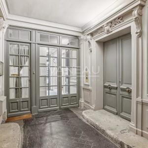 Paris Xe - Rue Beaurepaire - Beau 3 pièces classique en parfait 