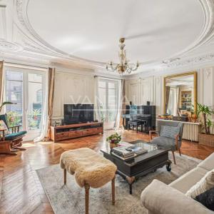 Paris XVIe - Trocadéro - Appartement familial 5 pièces 146 m2