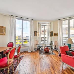Exclusivité Paris XVIe - Place de Mexico - Appartement en étage 