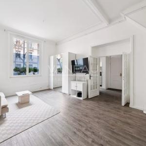 Paris XVIe Trocadéro Grand Studio de 44 m2 loi Carrez