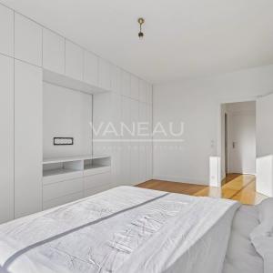 Paris XVIe - Passy - Vue panoramique et balcon.