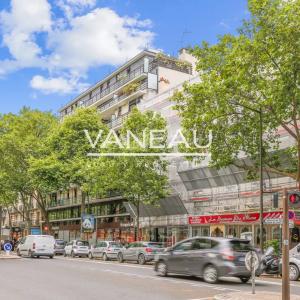 Deux pièces avec balcon exposé sud - immeuble moderne