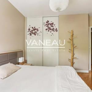 Deux pièces avec balcon exposé sud - immeuble moderne