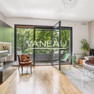 Deux pièces avec balcon exposé sud - immeuble moderne