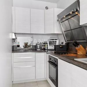 Paris VIII - Pied à Terre - Balcon