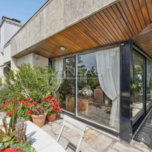 Paris XIVe – dernier étage avec terrasse panoramique