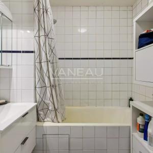 Paris XIXe - Rue de Romainville - Studio vendu loué -
