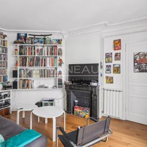 Paris Xe - Rue Beaurepaire - Beau 3 pièces classique en parfait 