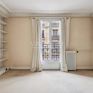 Paris XVe - Sèvres Lecourbe : Appartement trois pièces en étage 