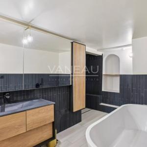 APPARTEMENT MEUBLE - PARIS 1er ARRONDISSEMENT - QUARTIER  Saint 