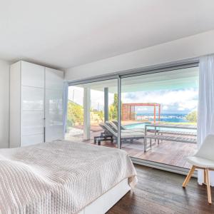 SUPER CANNES  VILLA CONTEMPORAINE VUE MER A VENDRE