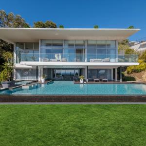 SUPER CANNES  VILLA CONTEMPORAINE VUE MER A VENDRE