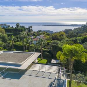 SUPER CANNES VILLA CONTEMPORAINE VUE MER A VENDRE