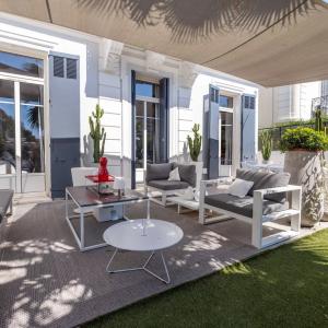 CANNES CENTRE VILLE MAISON RENOVEE A VENDRE  PISCINE PETIT JUAS 