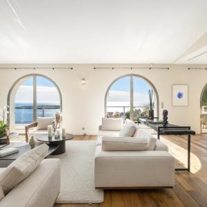 CANNES VILLA RENOVEE VUE MER PANORAMIQUE A VENDRE
