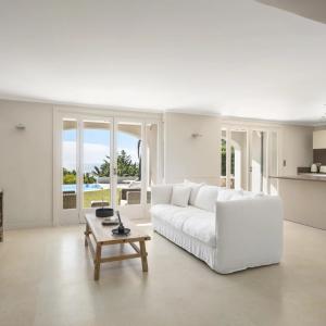 CANNES VILLA RENOVEE VUE MER PANORAMIQUE A VENDRE