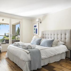 CANNES VILLA RENOVEE VUE MER PANORAMIQUE A VENDRE