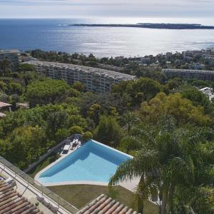 CANNES VILLA RENOVEE VUE MER PANORAMIQUE A VENDRE