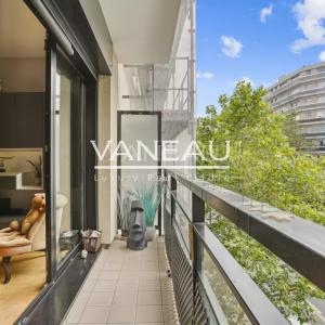 Deux pièces avec balcon exposé sud - immeuble moderne