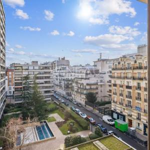 Paris 15ème Félix Faure / Charles Michels - 4 pièces traversant 