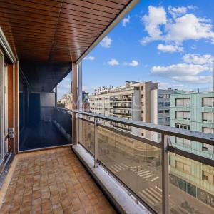 Paris 15ème Félix Faure / Charles Michels - 4 pièces traversant 