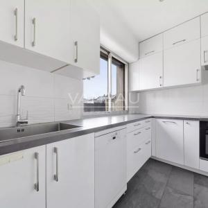 Neuilly - Château - Appartement familial avec balcon-terrasses