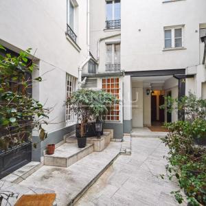Paris XVe Breteuil -  Studio de charme dans une ravissante copro