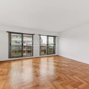 PARIS XVe Saint-Lambert - Bel appartement familial au dernier ét