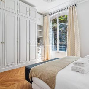 Paris XVIe-Trocadéro-Superbe appartement de 7 pièces prêt à vivr