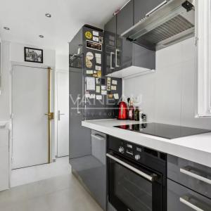 Paris 4e - Places des Vosges - Charmant studio ensoleillé et cal