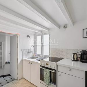 Paris XVe Breteuil -  Studio de charme dans une ravissante copro