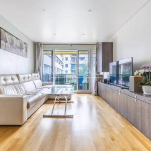 PARIS XVIIe - Rue des Acacias - Trois pièces avec balcon