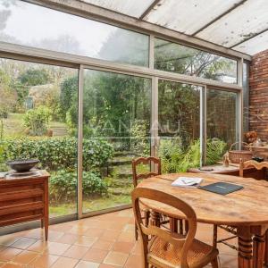 Sèvres - Quartier Brancas, rive droite - Maison meulière classée