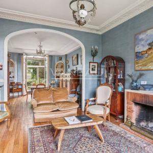 Sèvres - Quartier Brancas, rive droite - Maison meulière classée