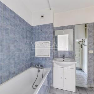 Boulogne / Point du jour -  Studio lumineux avec loggia