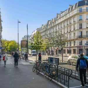 Paris 11ème - Lumineux studio sur jardin sans vis-à-vis