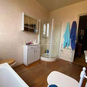 Sèvres - Quartier Brancas, rive droite - Maison meulière classée