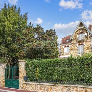 Sèvres - Quartier Brancas, rive droite - Maison meulière classée