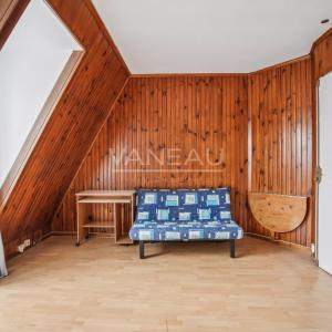 PARIS XVe - Adolphe Cherioux - Studio en dernier étage