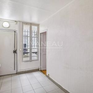 Paris XVIIème – Épinettes – 2 pièces à rénover avec cave – Fort 