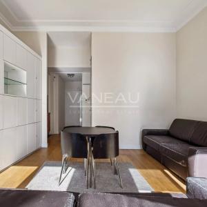 PARIS VIIIe - Champs-Elysées / Boétie