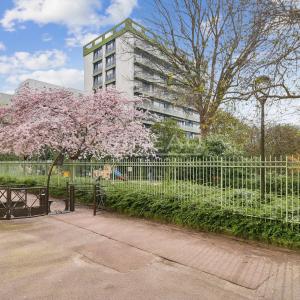 Boulogne - En parfait état - En étage avec ascenseur